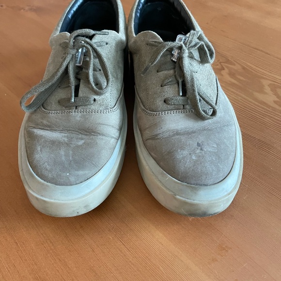 FEAR OF GOD suede sneakers - Picture 2 of 4